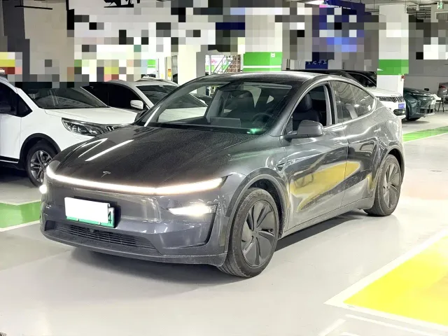 Фотография автомобиля — Tesla Model Y