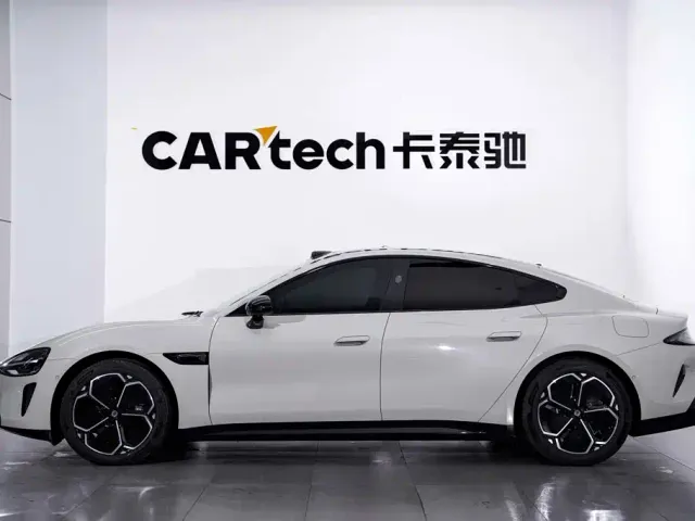 Xiaomi SU7 — Фото автомобиля 8