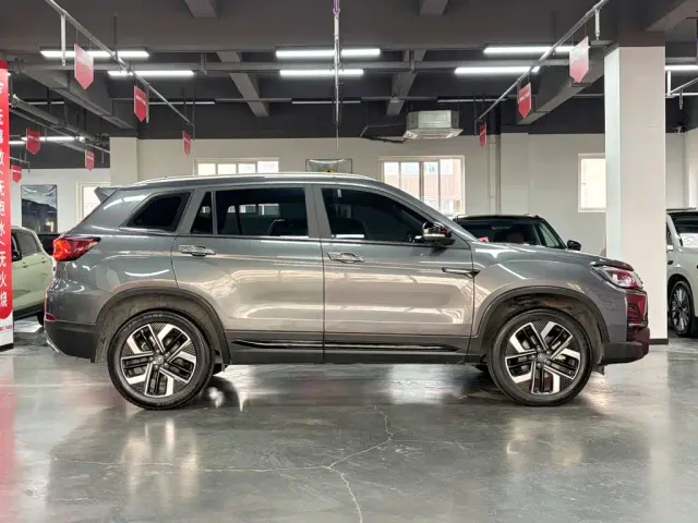 Changan CS75 — Фото автомобиля 6