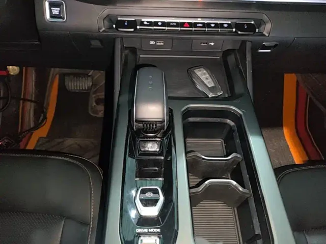 Geely Haoyue L — Фото автомобиля 13
