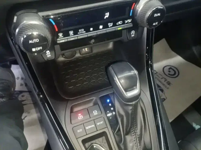Toyota Wildlander — Фото автомобиля 13