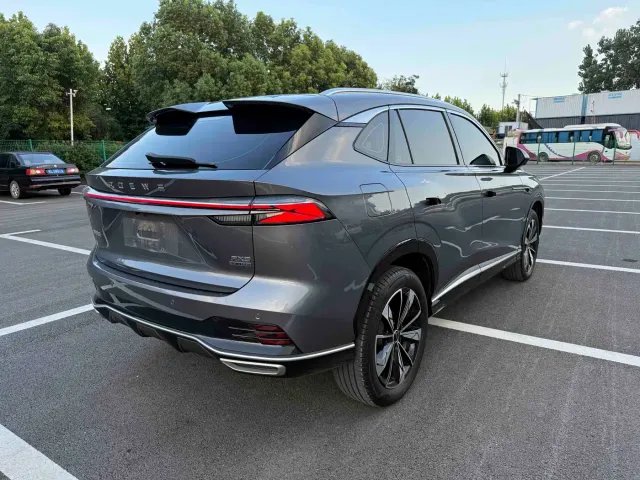 Roewe RX5 — Фото автомобиля 4