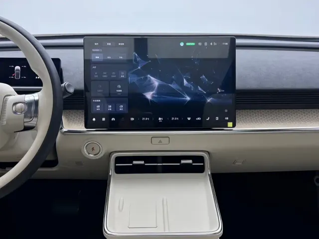 Toyota BoZhi 3X — Фото автомобиля 14