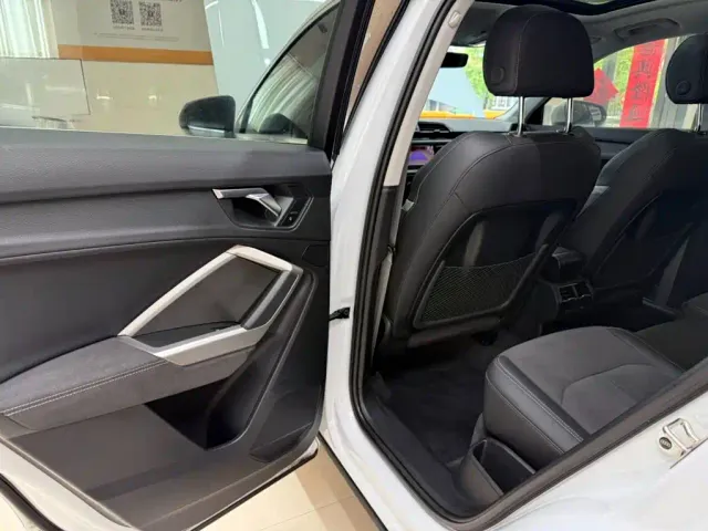 Audi Q3 — Фото автомобиля 17