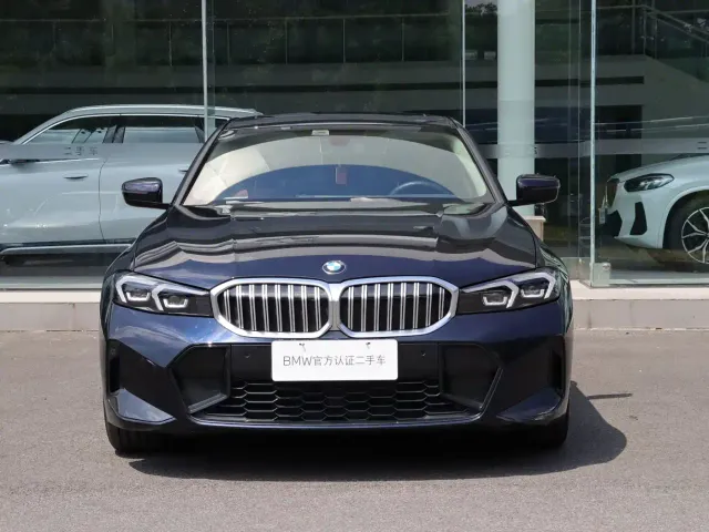 BMW 3 Series — Фото автомобиля 2