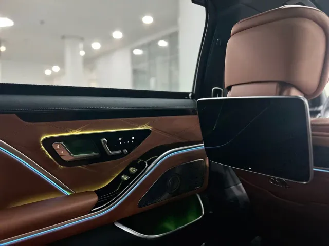 Mercedes-Benz Maybach S-Class — Фото автомобиля 16