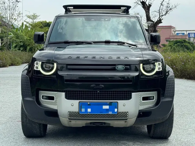 Land Rover Defender — Фото автомобиля 2