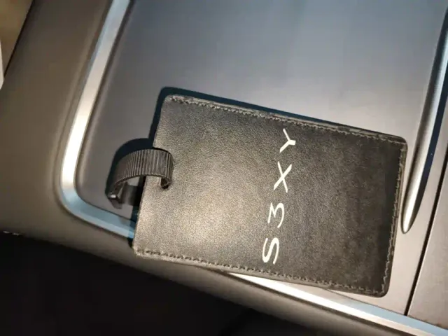 Tesla Model Y — Фото автомобиля 16
