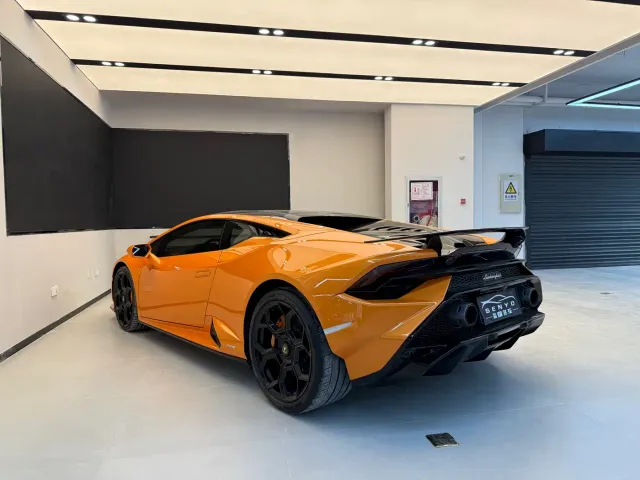 Lamborghini Huracan — Фото автомобиля 7