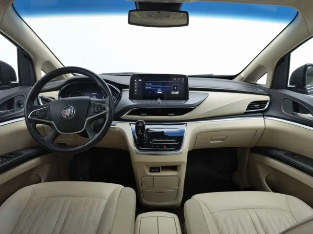 Buick GL8 — Фото автомобиля 5