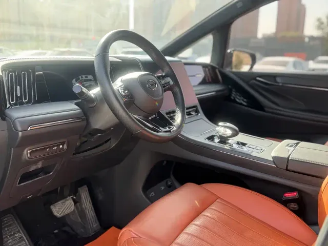 GAC Trumpchi E9 — Фото автомобиля 4