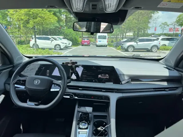 Changan CS75 Plus — Фото автомобиля 15