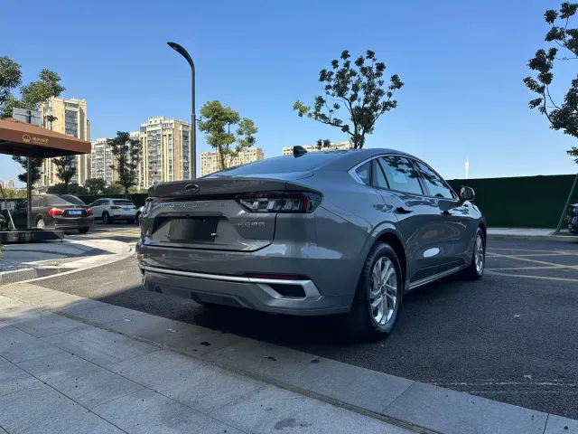 Ford Mondeo — Фото автомобиля 5