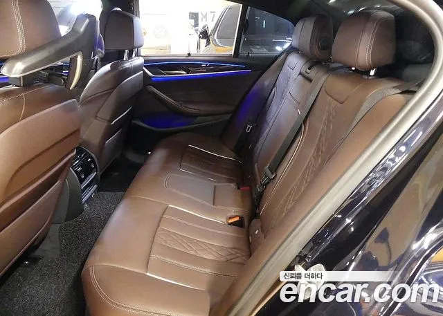 BMW 5 Series G30 — Фото автомобиля 18
