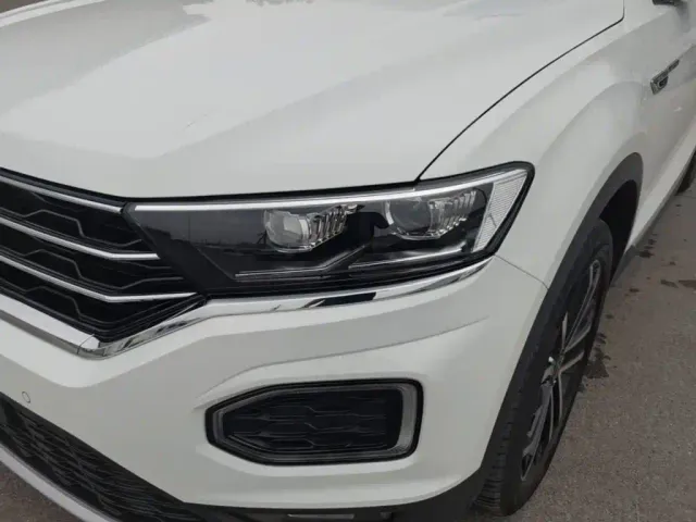 Volkswagen T-Roc — Фото автомобиля 23