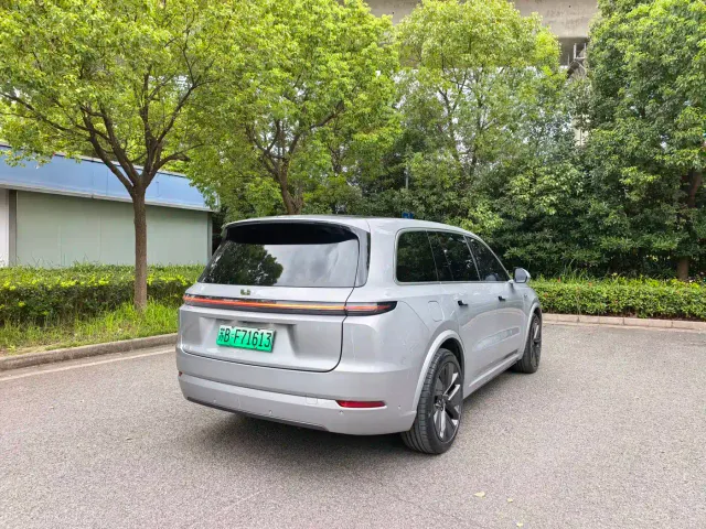 Li Auto L9 — Фото автомобиля 7