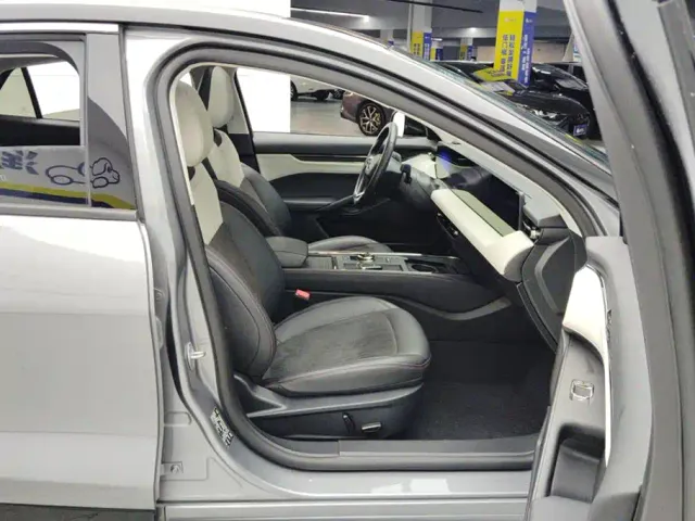Ford Mondeo — Фото автомобиля 8