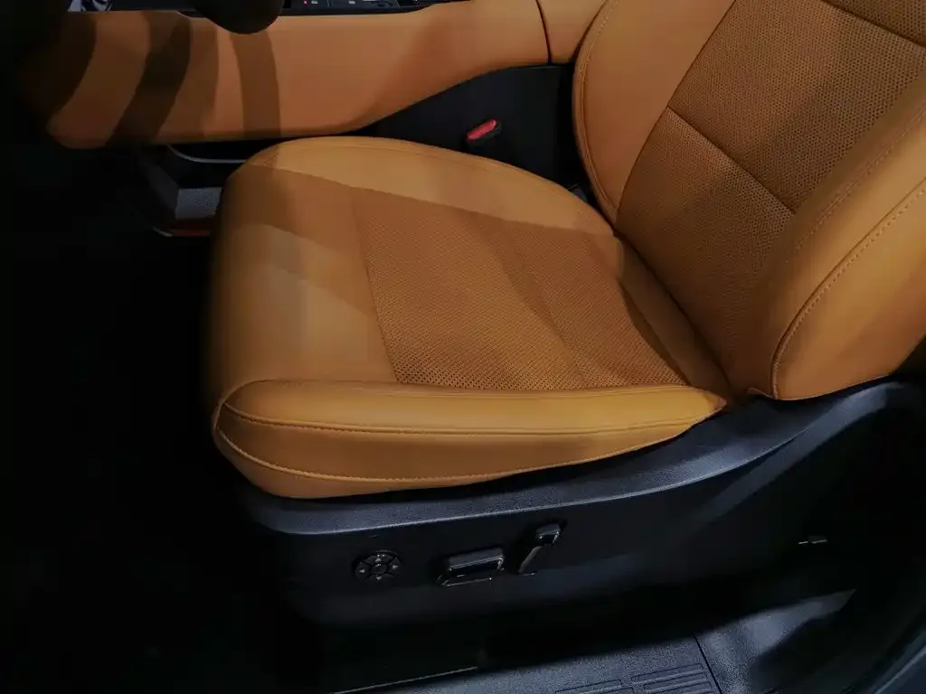 Haval Haval Meng Long NEV 2026 Hi4 145 — Фото автомобиля 20