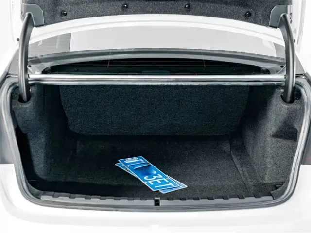BMW 3 Series — Фото автомобиля 22