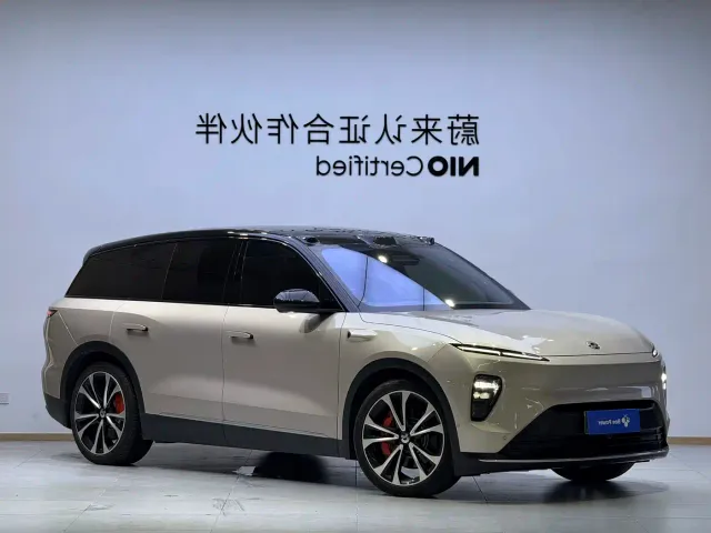Nio ES8 — Фото автомобиля 3