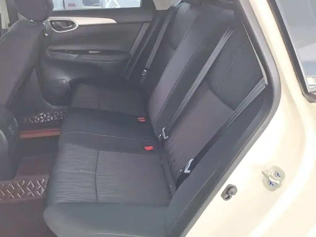 Nissan Sylphy 2024 Facelift III Classic 1.6XE CVT Comfort Edition — Фото автомобиля 16