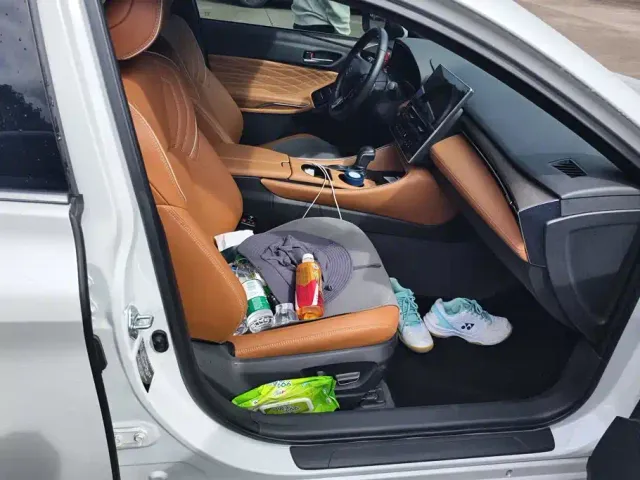 Toyota Avalon — Фото автомобиля 8