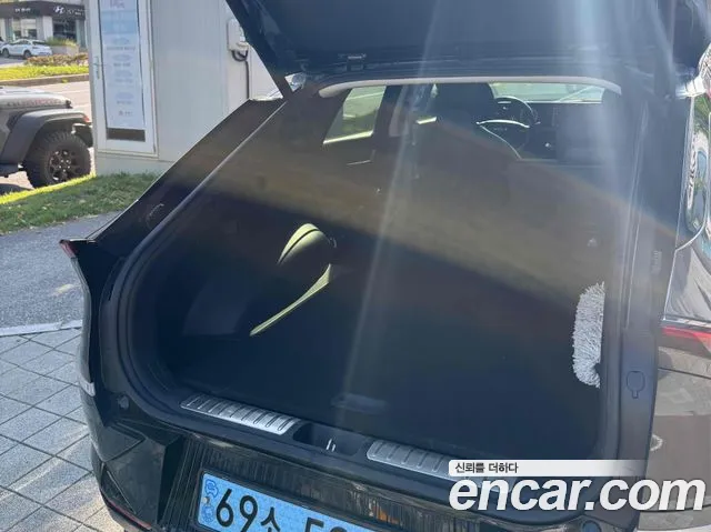 Kia EV6 — Фото автомобиля 13