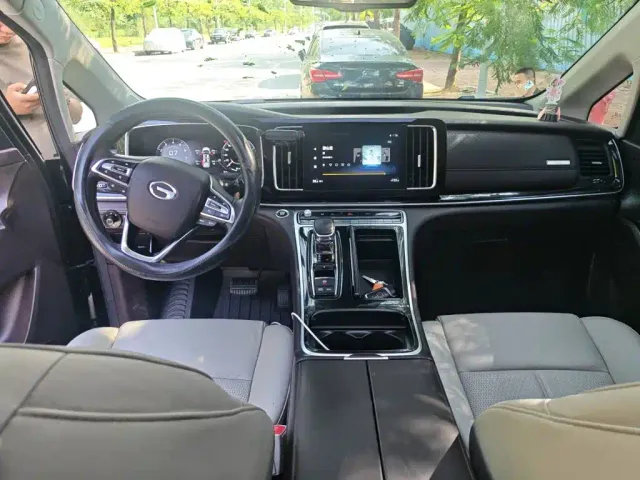 GAC Trumpchi M8 — Фото автомобиля 10
