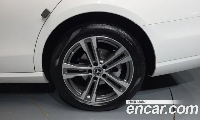 Mercedes-Benz E-Class W213 — Фото автомобиля 6