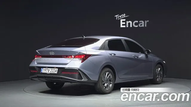 Hyundai AVANTE Новый Avante (CN7) — Фото автомобиля 2