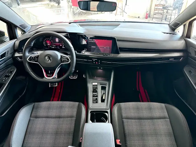 Volkswagen Golf GTI — Фото автомобиля 6