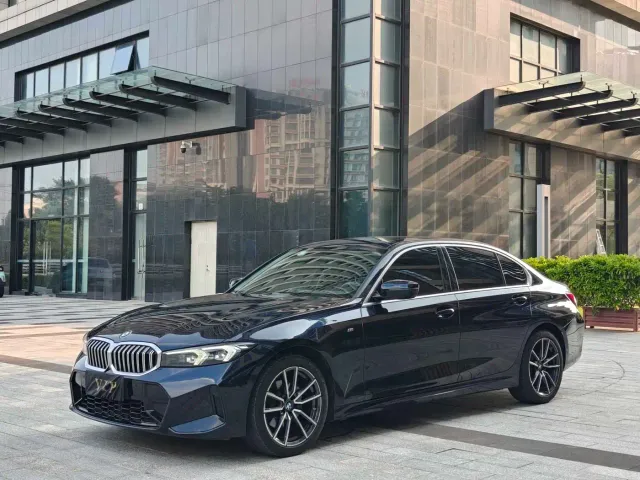 BMW 3 Series — Фото автомобиля 2