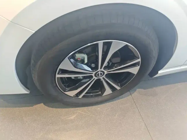 Nissan Sylphy — Фото автомобиля 22