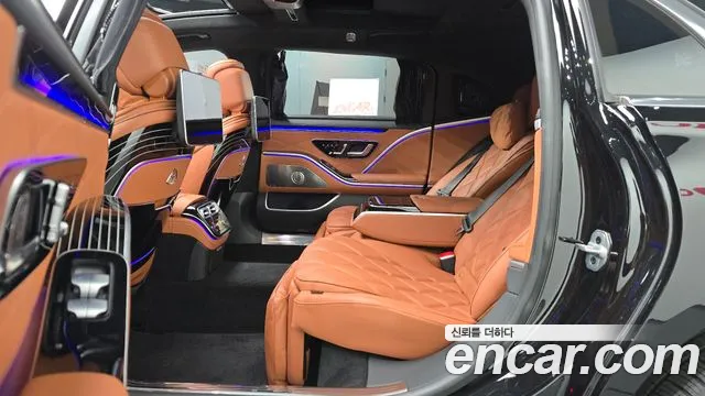 Mercedes-Benz S-Class — Фото автомобиля 11