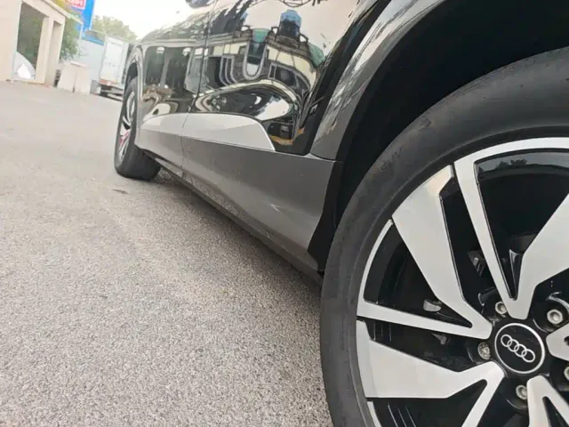 Audi Q6 — Фото автомобиля 21