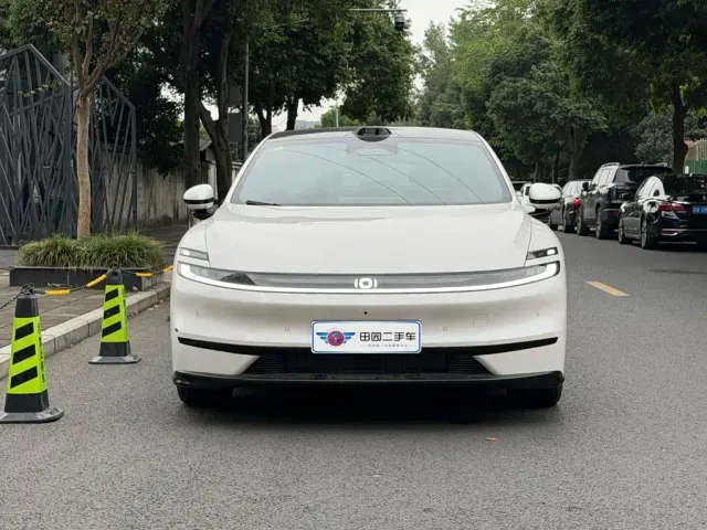 Changan Qiyuan A06 — Фото автомобиля 2