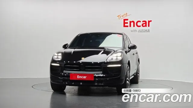 Porsche Macan — Фото автомобиля 3