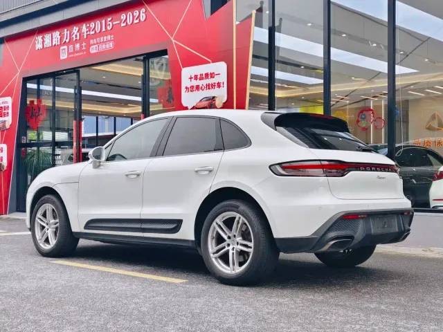 Porsche Macan — Фото автомобиля 3