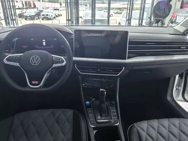 Volkswagen Sagitar — Фото автомобиля 12