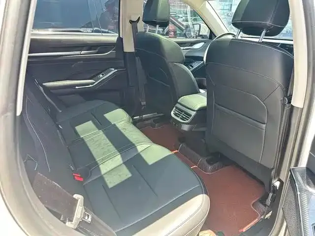 Haval Haval H6 2024 Model 1.5T 2WD Classic Edition — Фото автомобиля 14