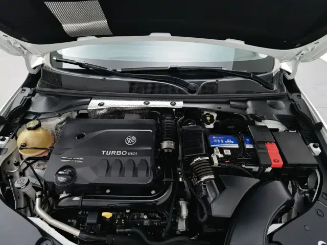 Buick Verano — Фото автомобиля 6