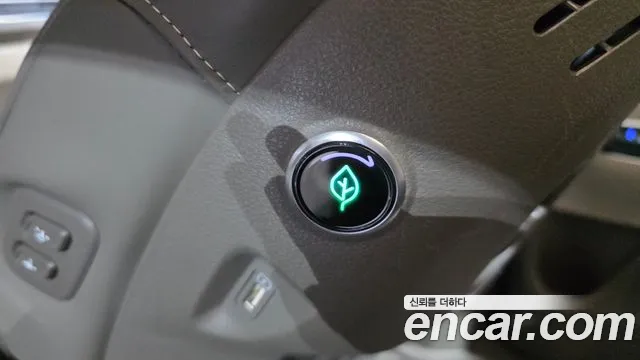 Kia Canival Carnival 4 поколение 7 мест Hi-Limousine — Фото автомобиля 17