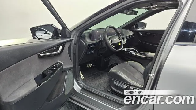 Kia EV6 — Фото автомобиля 10