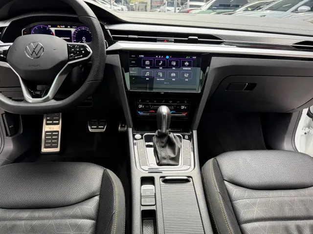 Volkswagen CC — Фото автомобиля 15