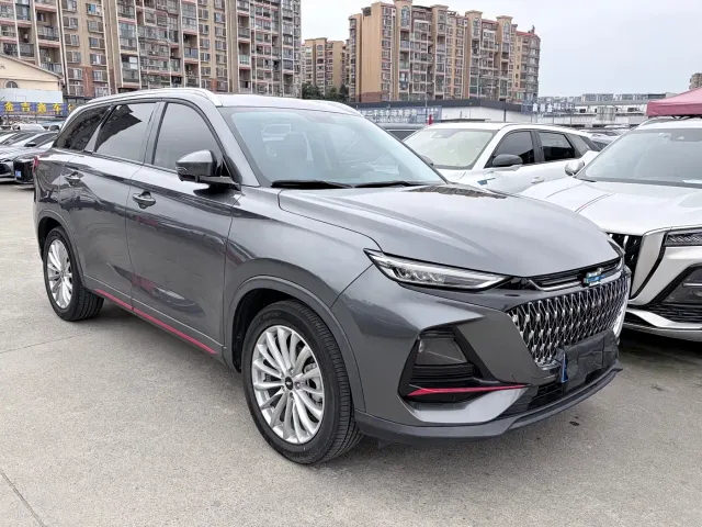 Фотография автомобиля — Changan X7 Plus