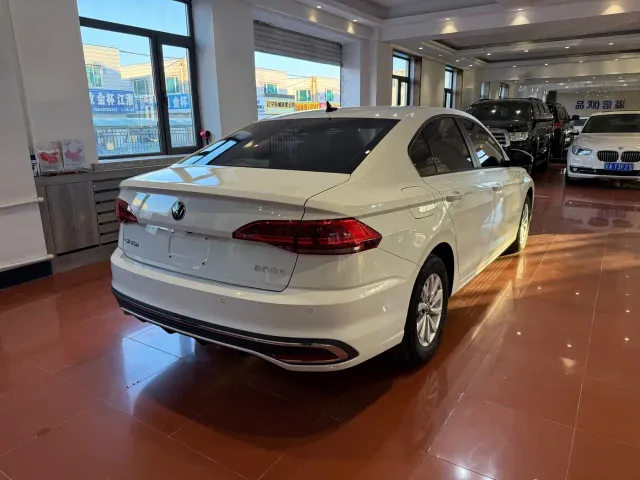 Volkswagen Bora — Фото автомобиля 15