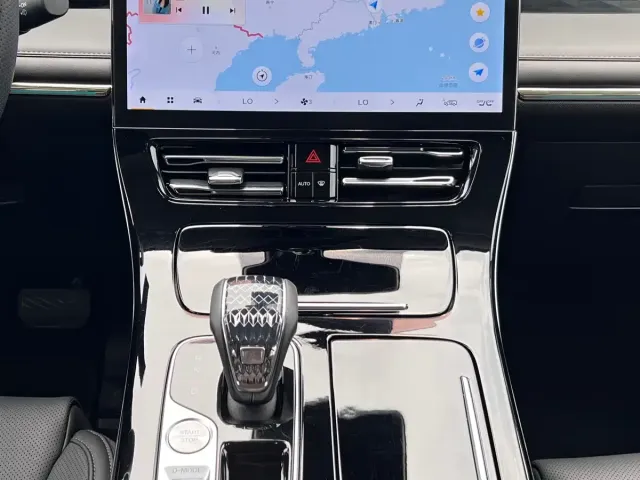 GAC Trumpchi M8 — Фото автомобиля 13