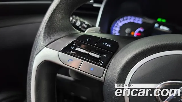 Hyundai Tucson Tucson (NX4) Дизель 2.0 2WD — Фото автомобиля 30