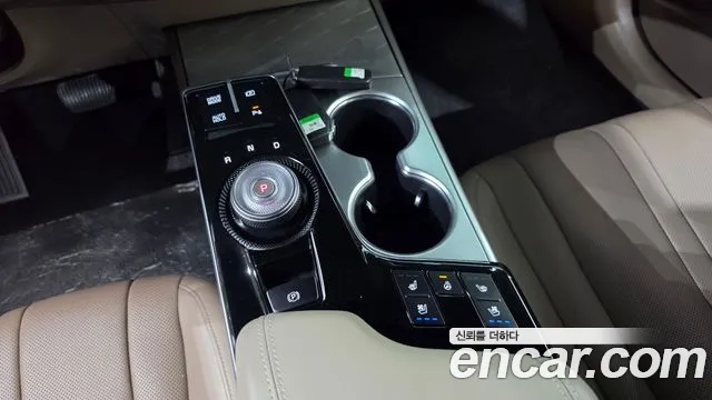Kia K8 Hybrid — Фото автомобиля 12