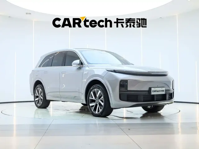 Li Auto L8 — Фото автомобиля 3
